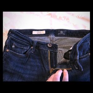 AG Adriano Goldschmied The Stilt Cigarette Leg